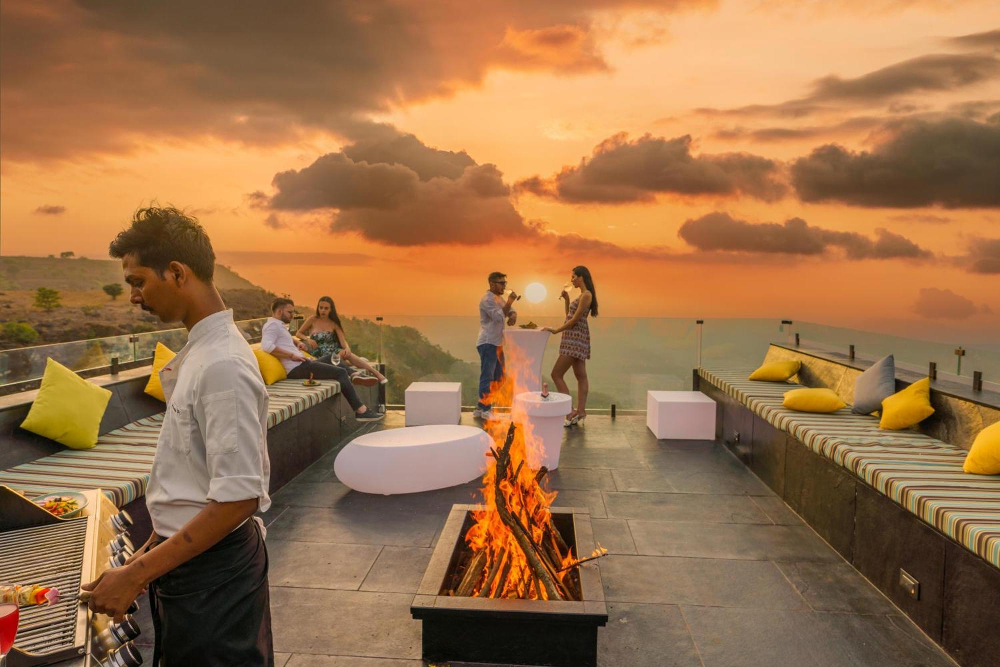 Ama Stays & Trails Chalet 1228 - Kusur, Kamshet Lonavala Ngoại thất bức ảnh